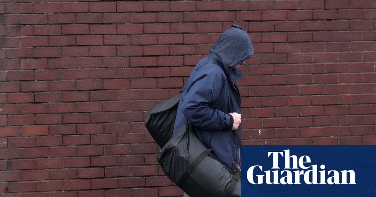 Prisons are full – who should be released early? – podcast